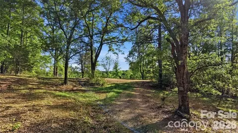 2211 Bottom Line Dr, Chester, SC 29706