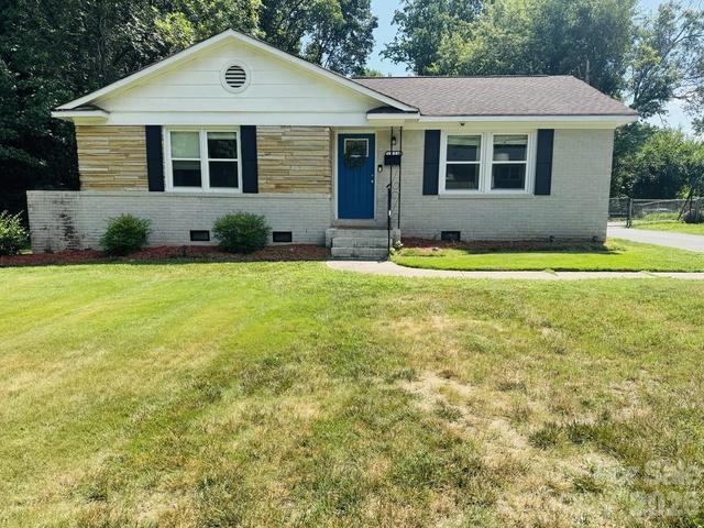 1816 Northcliff Dr, Charlotte, NC 28216