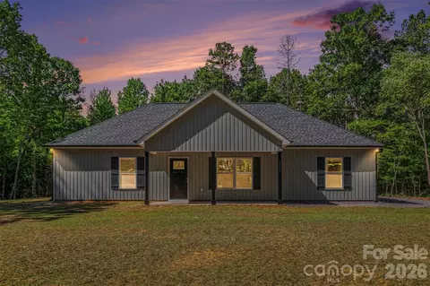 3299 Old Seine Rd, Smyrna, SC 29743