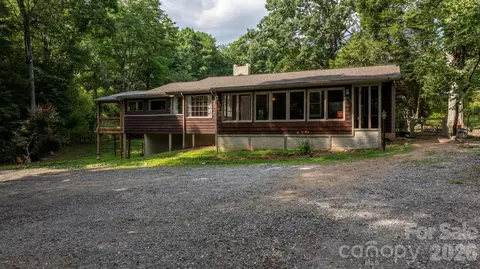 3466 Dry Ponds Rd, Granite Falls, NC 28630
