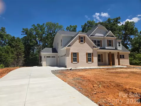 326 Point Carpenter Rd, Fort Mill, SC 29707
