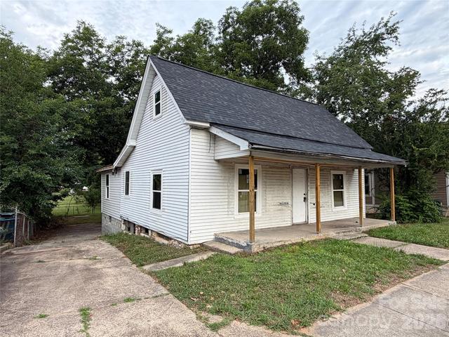 305 W Harrison St, Salisbury, NC 28144