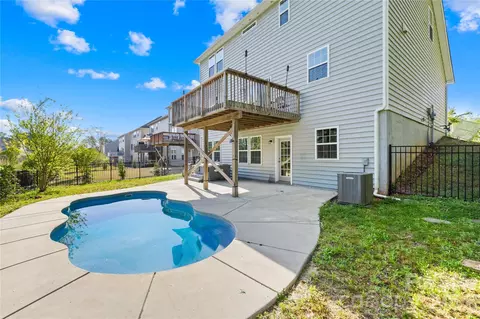 Exterior - 1072 Willow Bend Dr, Fort Mill, SC 29708 photo 4 of 5