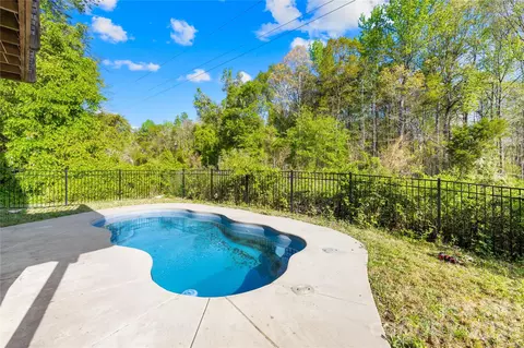 Exterior - 1072 Willow Bend Dr, Fort Mill, SC 29708 photo 1 of 5