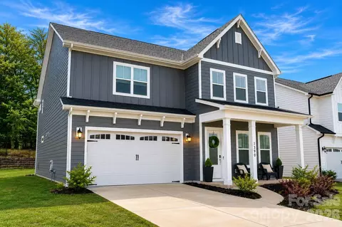 1390 Cedardale Ln, Denver, NC 28037