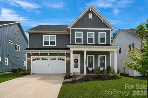 1390 Cedardale Ln, Denver, NC 28037