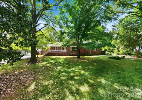 826 S College Ave, Newton, NC 28658