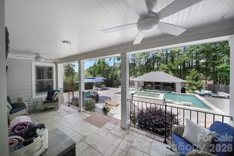6218 Cory Bret Ln, Charlotte, NC 28278