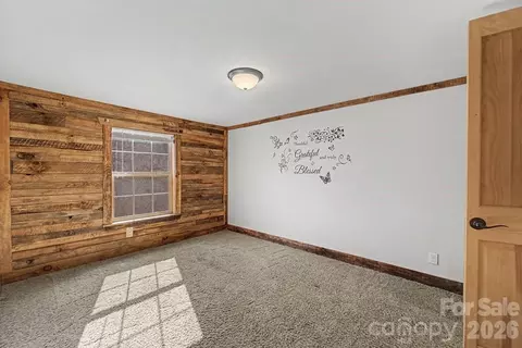 Bedroom - 1668 Buff Creek Rd, Sylva, NC 28779 photo 6 of 9