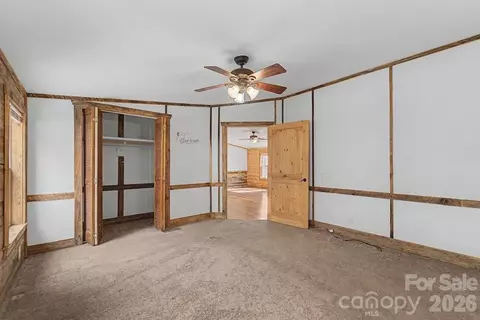 Bedroom - 1668 Buff Creek Rd, Sylva, NC 28779 photo 4 of 9