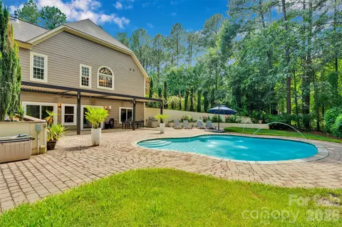 4552 Sawgrass Ct, Denver, NC 28037
