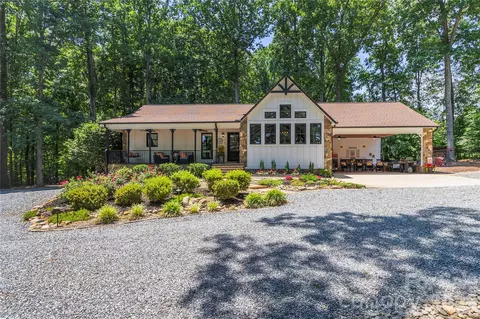 384 Rankin Hill Rd, Troutman, NC 28166