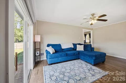 2405 2nd St, Statesville, NC 28677