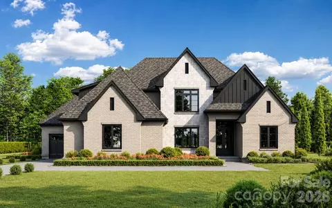 8903 New Town Rd, Waxhaw, NC 28173