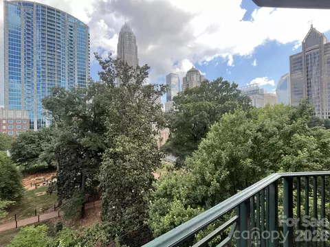 300 W 5th 609 St #609, Charlotte, NC 28202