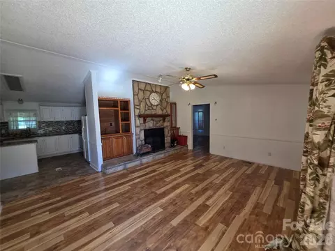Living - 1395 Cape Hickory Rd, Hickory, NC 28601 photo 1 of 4