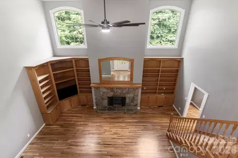 Living - 690 Stacy Hill Rd, Marion, NC 28752 photo 6 of 9