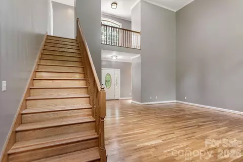 Living - 690 Stacy Hill Rd, Marion, NC 28752 photo 5 of 9