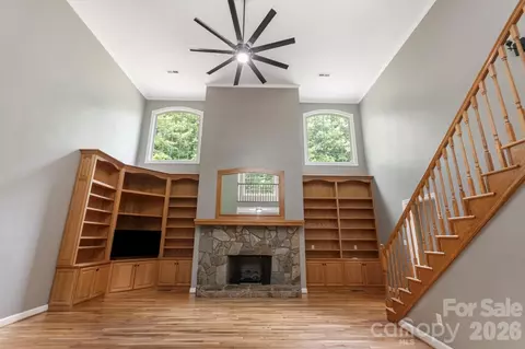 Living - 690 Stacy Hill Rd, Marion, NC 28752 photo 3 of 9