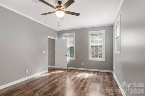Living - 690 Stacy Hill Rd, Marion, NC 28752 photo 8 of 9