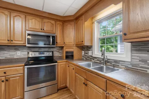 Kitchen - 690 Stacy Hill Rd, Marion, NC 28752 photo 1 of 2