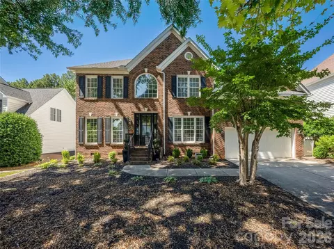 12607 Willingdon Rd, Huntersville, NC 28078