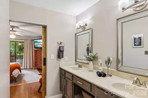 Bath - 125 Nugget Ln, Sylva, NC 28779 photo 1 of 4
