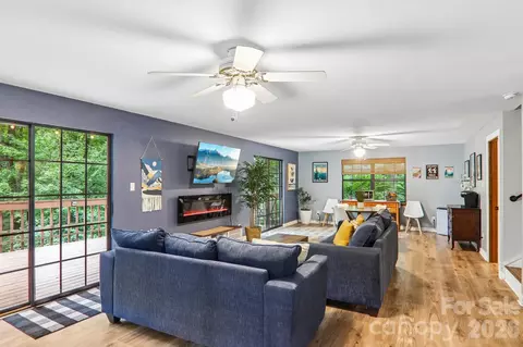 Living - 125 Nugget Ln, Sylva, NC 28779 photo 2 of 2