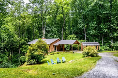 Exterior - 125 Nugget Ln, Sylva, NC 28779 photo 2 of 10