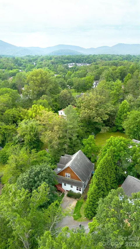 340 Old Haw Creek Rd, Asheville, NC 28805
