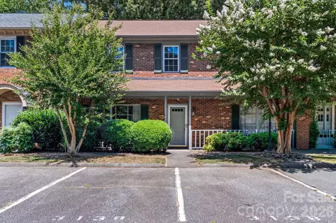 3138 Burke Mill Ct, Winston Salem, NC 27103
