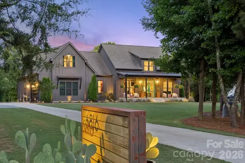 6816 W Duncan Rd, Indian Trail, NC 28079