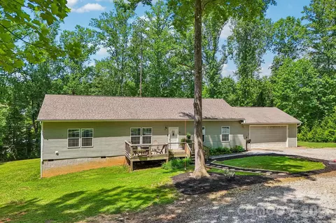 51 Hermit Springs Trl, Hendersonville, NC 28739