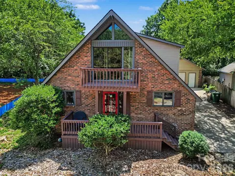 21021 Entrada Dr, Cornelius, NC 28031