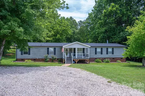 1002 Kiser Rd, Bessemer City, NC 28016