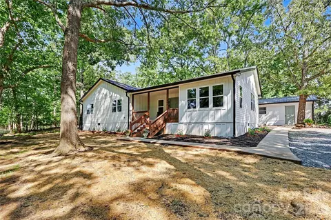 408 Birmingham Ln, Monroe, NC 28110