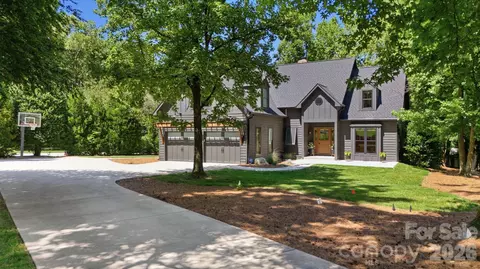 Exterior - 19624 Meta Rd, Cornelius, NC 28031 photo 4 of 16