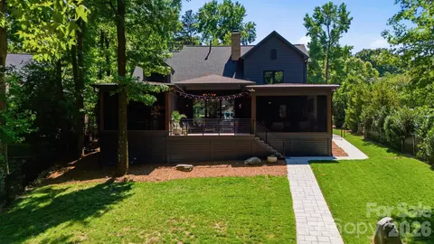 Exterior - 19624 Meta Rd, Cornelius, NC 28031 photo 6 of 16