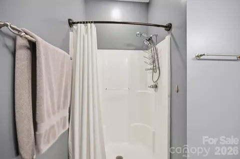 Bath - 3953 Will Proctor St, Denver, NC 28037 photo 1 of 3