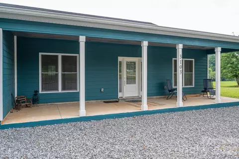 Exterior - 3103 Richview Dr, Crouse, NC 28033 photo 2 of 6