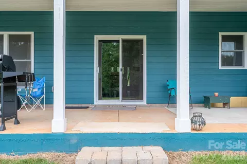 Exterior - 3103 Richview Dr, Crouse, NC 28033 photo 4 of 6