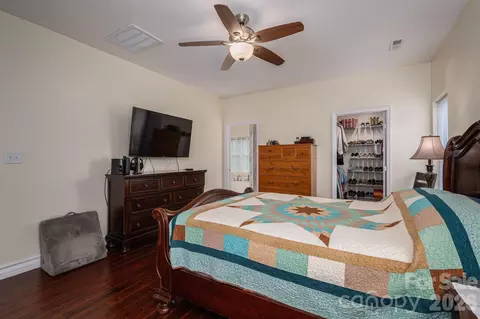 Bedroom - 3103 Richview Dr, Crouse, NC 28033 photo 1 of 3