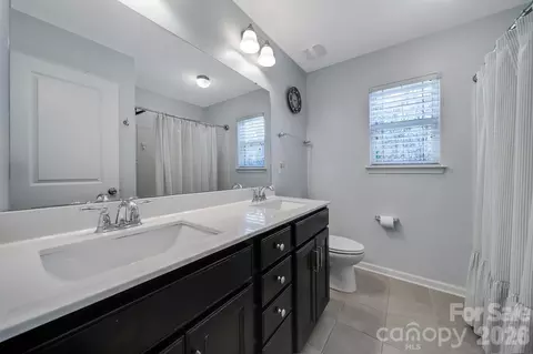Bath - 4100 Highgate Ln, Lancaster, SC 29720 photo 2 of 3