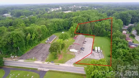 9163 Trinity Rd, Charlotte, NC 28216