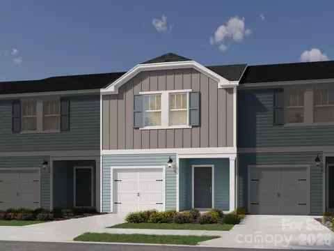 9017 Foggy Brook Ct, Charlotte, NC 28216