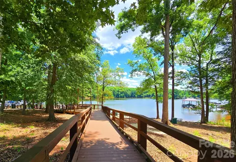 5023 American Bittern Ln, Charlotte, NC 28214
