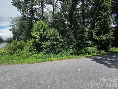 2320 Evans Sw St SW, Lenoir, NC 28645