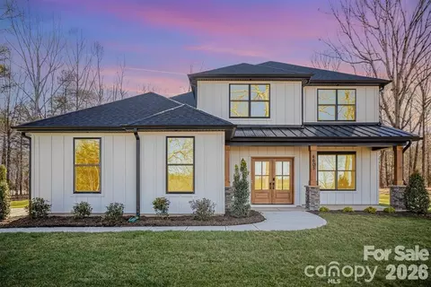 2808 Lathan Rd, Monroe, NC 28112