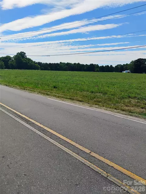 3823 Hickory Lincolnton Hwy, Newton, NC 28658