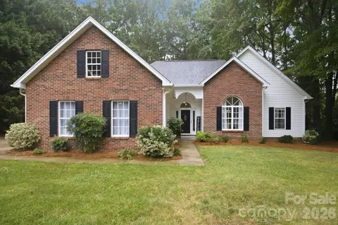 21126 Townwood Dr, Cornelius, NC 28031